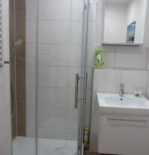 Luv-und-lee-apartment-21 Appartement *